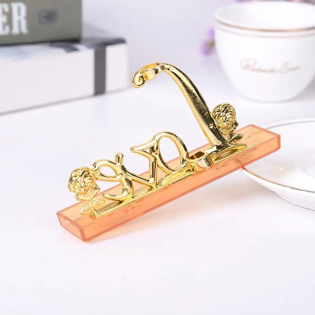 Love Display Stand Holder for Flower Roses Display Base